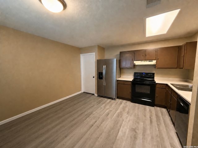 6807 MISTY FIELD DR, Converse, TX 78109