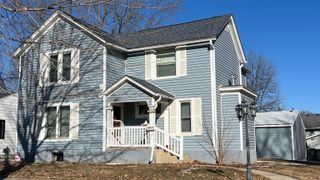423 W Spring Street, New Hampton, IA 50659