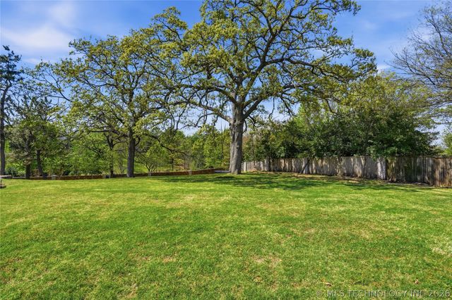 3215 E 65th Street, Tulsa, OK 74136