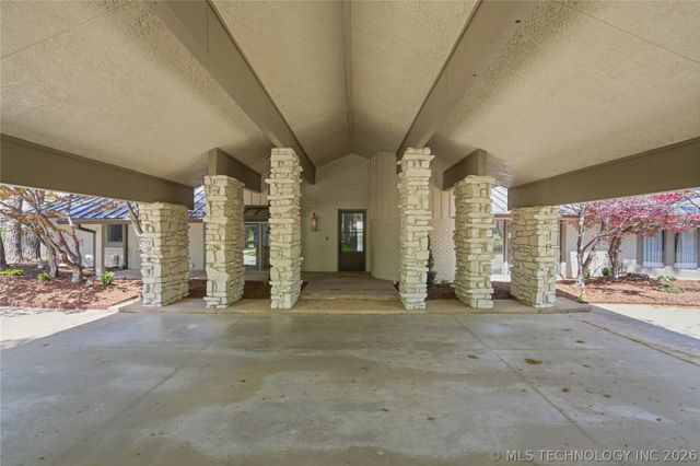 3215 E 65th Street, Tulsa, OK 74136