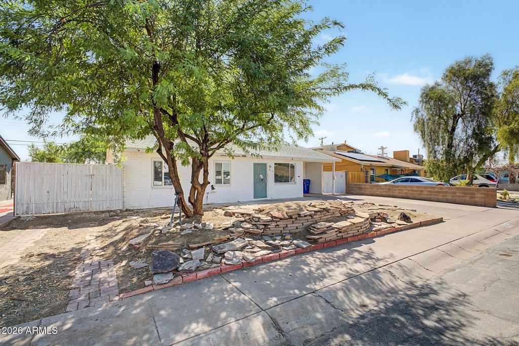 5633 N 63RD Drive, Glendale, AZ 85301 — photo 2