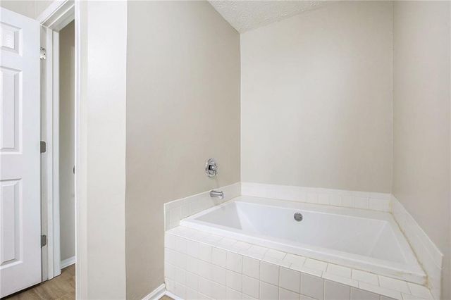 505 Lake Joyce Lane, Fairburn, GA 30213