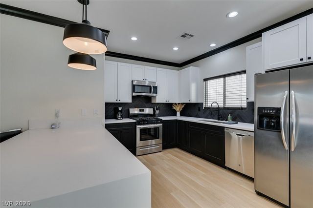 3103 Strawberry Park Drive, Las Vegas, NV 89120