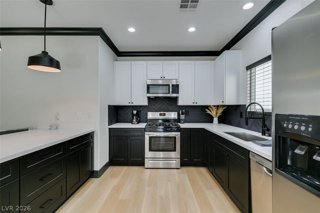 3103 Strawberry Park Drive, Las Vegas, NV 89120