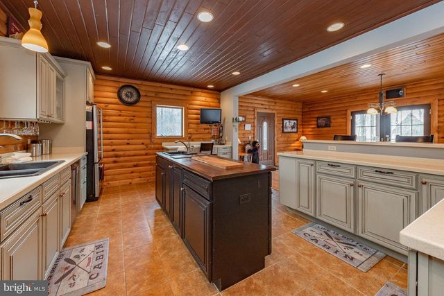 219 MOUNTAINTOP RD, Mc Henry, MD 21541