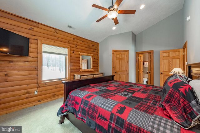 219 MOUNTAINTOP RD, Mc Henry, MD 21541