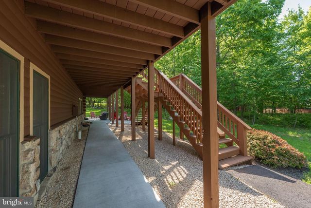 219 MOUNTAINTOP RD, Mc Henry, MD 21541