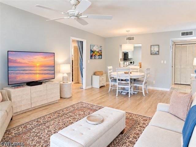 1990 Bald Eagle DR A, Naples, FL 34105