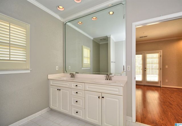 417 N LAKE ROAD, Hoover, AL 35242