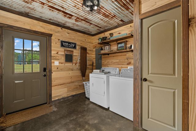 10220 Thornapple, Oil City, LA 71061