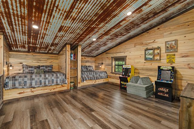 10220 Thornapple, Oil City, LA 71061