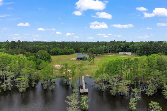 10220 Thornapple, Oil City, LA 71061