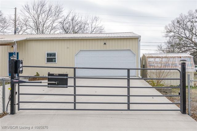 4235 E Highway 10, Greenwood, AR 72936