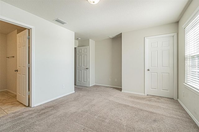 9303 AMERICAN HICKORY LANE, Riverview, FL 33578