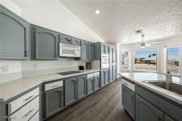 3241 East Winery Road, Pahrump, NV 89048