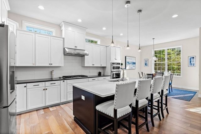 61 Ridgewood Drive, Stow, MA 01775