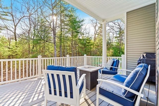 61 Ridgewood Drive, Stow, MA 01775