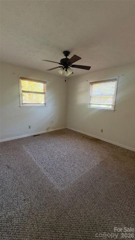 132 Haynes Street, Hendersonville, NC 28791