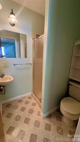 132 Haynes Street, Hendersonville, NC 28791