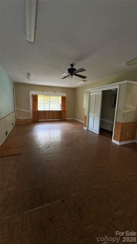 132 Haynes Street, Hendersonville, NC 28791