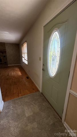 132 Haynes Street, Hendersonville, NC 28791