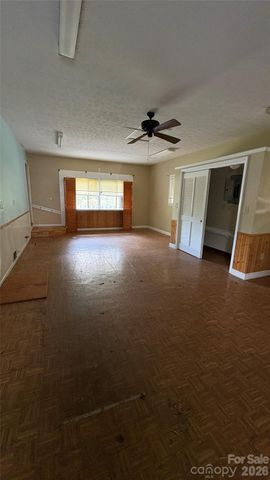 132 Haynes Street, Hendersonville, NC 28791