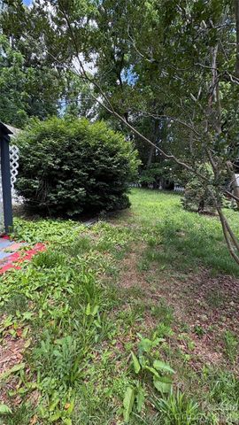 132 Haynes Street, Hendersonville, NC 28791