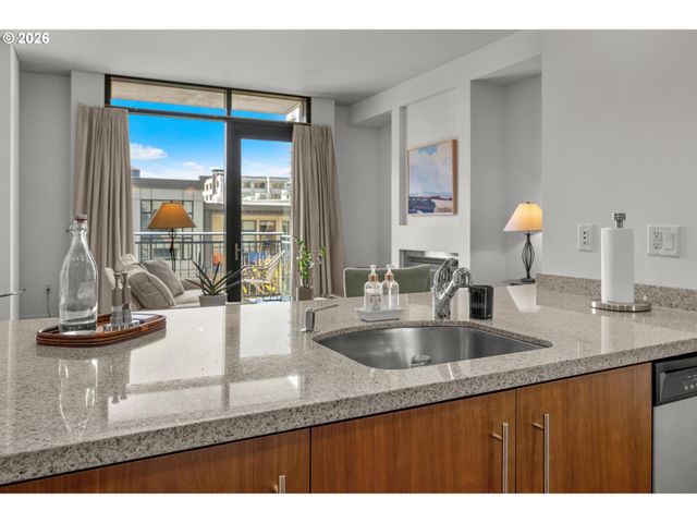 922 Nw 11TH Ave 505, Portland, OR 97209