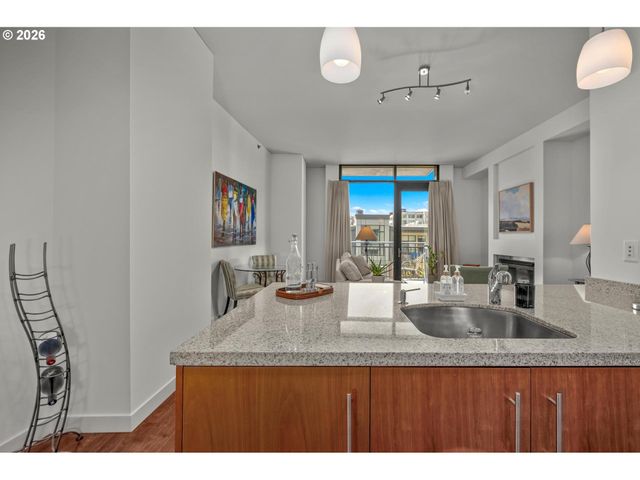 922 Nw 11TH Ave 505, Portland, OR 97209