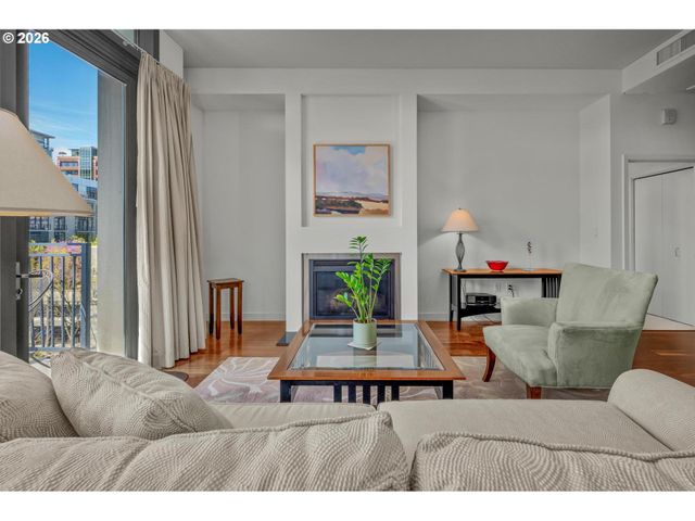 922 Nw 11TH Ave 505, Portland, OR 97209