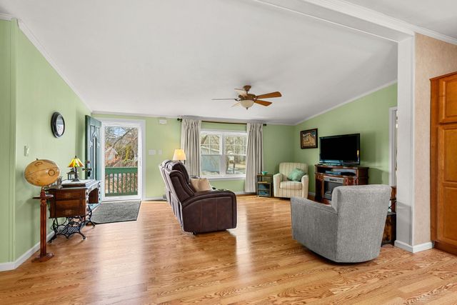 11 Magnolia Lane, Belmont, NH 03220