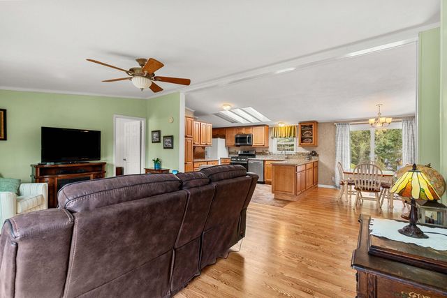 11 Magnolia Lane, Belmont, NH 03220