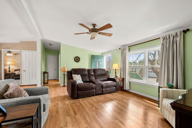 11 Magnolia Lane, Belmont, NH 03220