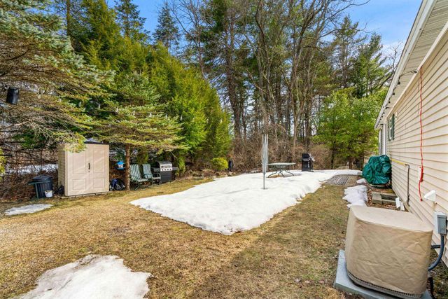 11 Magnolia Lane, Belmont, NH 03220