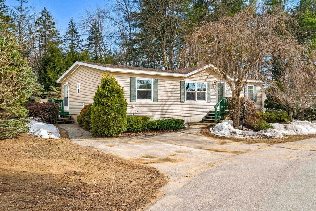 11 Magnolia Lane, Belmont, NH 03220