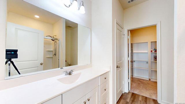 5814 LILAC LNDG, Converse, TX 78109
