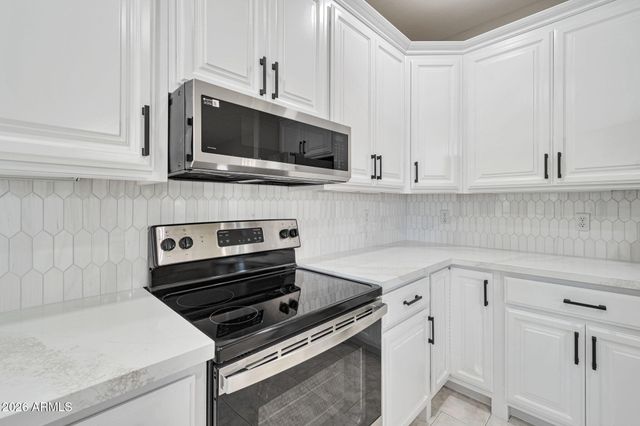 155 N BROOKSIDE Street, Chandler, AZ 85225