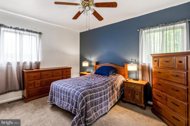 108 TRENT RD, Blackwood, NJ 08012