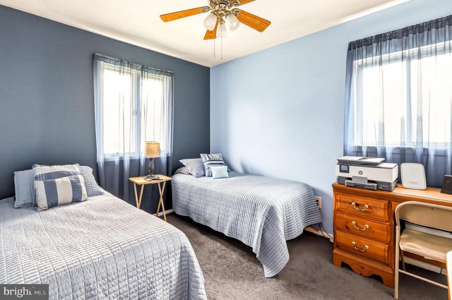 108 TRENT RD, Blackwood, NJ 08012