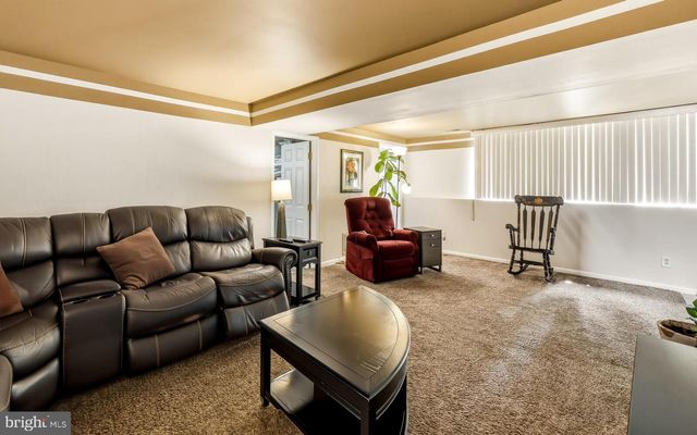 108 TRENT RD, Blackwood, NJ 08012