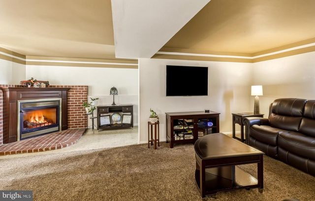 108 TRENT RD, Blackwood, NJ 08012