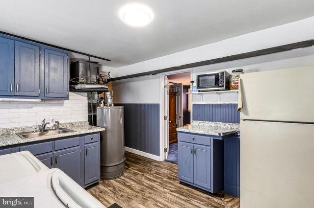 108 TRENT RD, Blackwood, NJ 08012