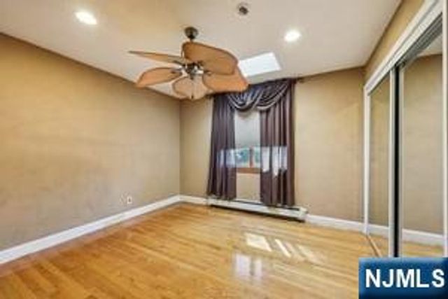 22 John Circle, Norwood, NJ 07648