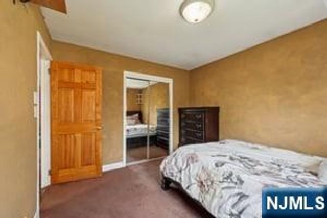 22 John Circle, Norwood, NJ 07648