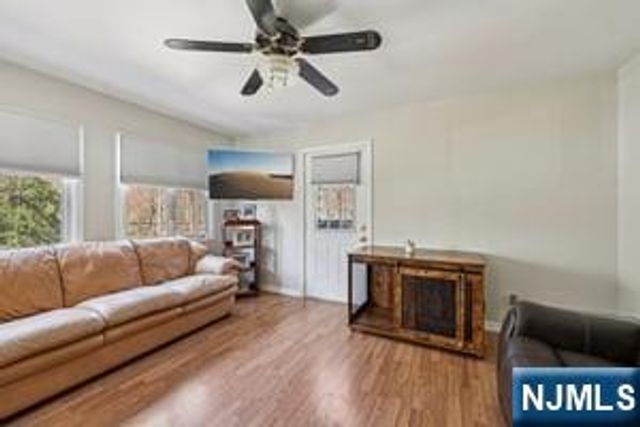 22 John Circle, Norwood, NJ 07648