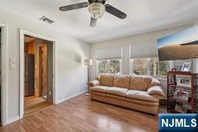 22 John Circle, Norwood, NJ 07648