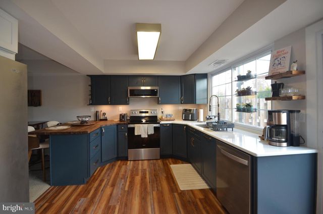 2212 MULBERRY CT, Lansdale, PA 19446