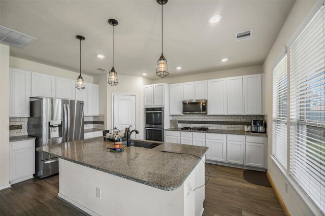 20519 Pembridge Green Drive, Porter, TX 77365