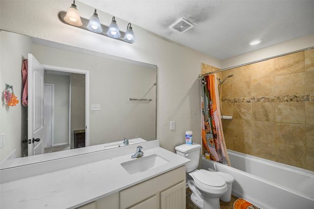 20519 Pembridge Green Drive, Porter, TX 77365