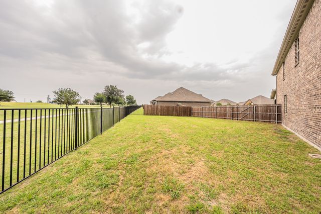 2304 Llano Drive, Royse City, TX 75189